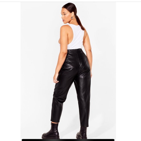 NWT Nasty Gal Faux Leather Tapered Pants - Picture 4 of 10